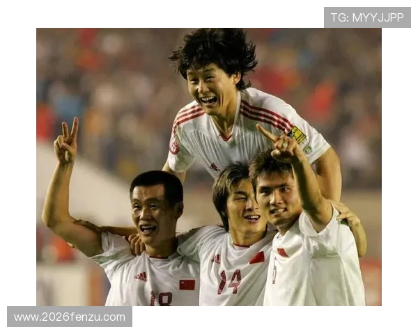 中国国家足球队历史上首次出线世界杯是哪一年以及当时的比赛情况分析